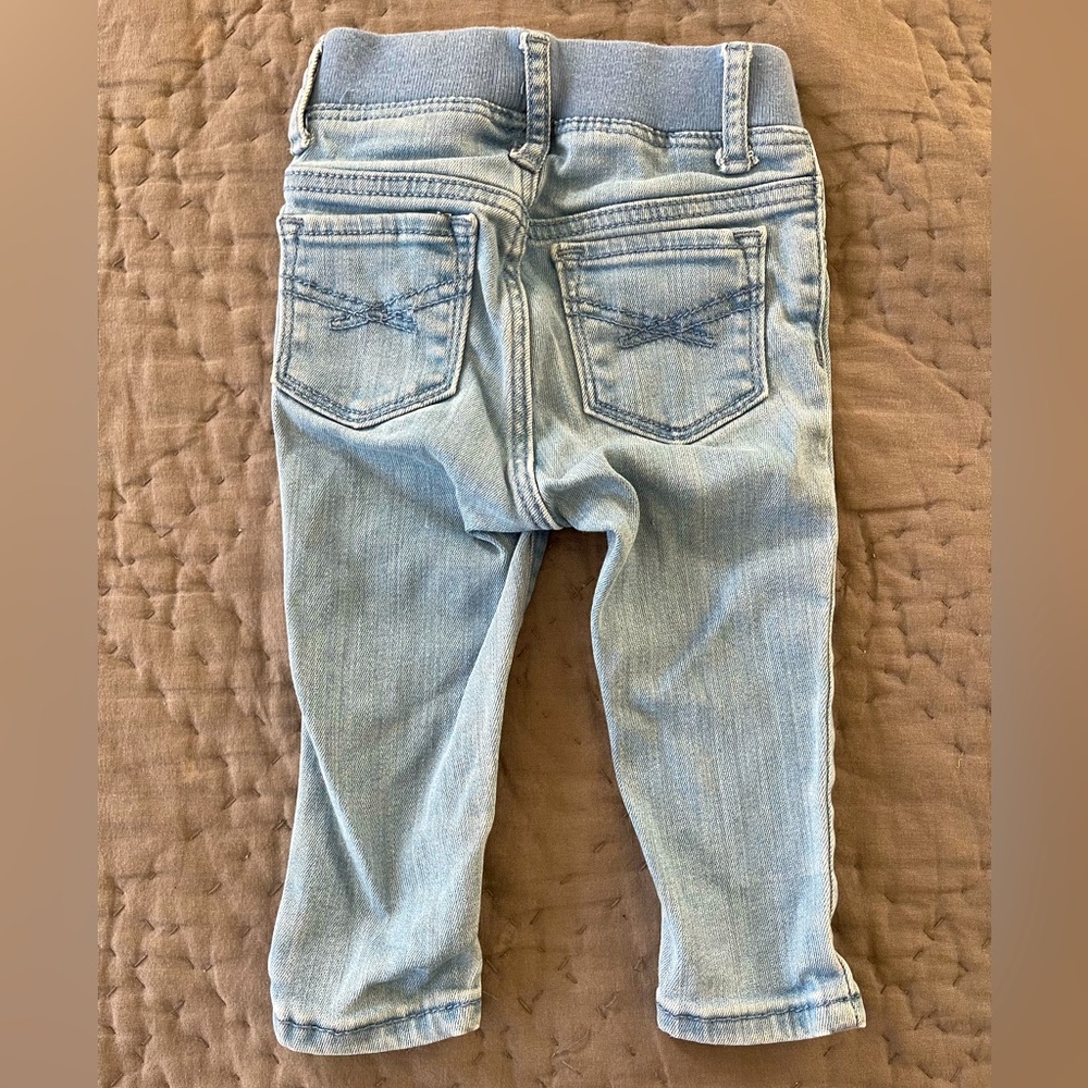 Baby GAP light denim baby jeans size 6-12 months elastic waist back pockets